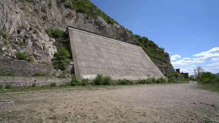 紅岸基地8 紅岸基地8